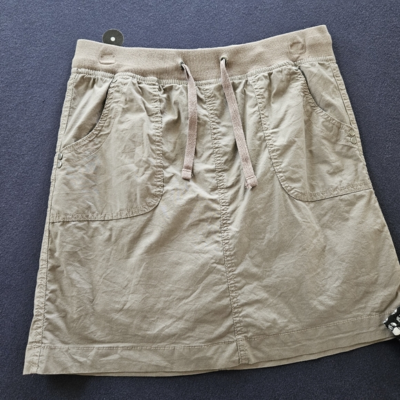 Skirts (2) with built in shorts - Picture 2 of 10